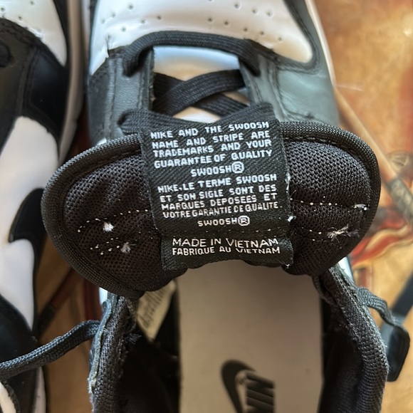 Nike panda 🐼 dunks 8.5 - Picture 5 of 7